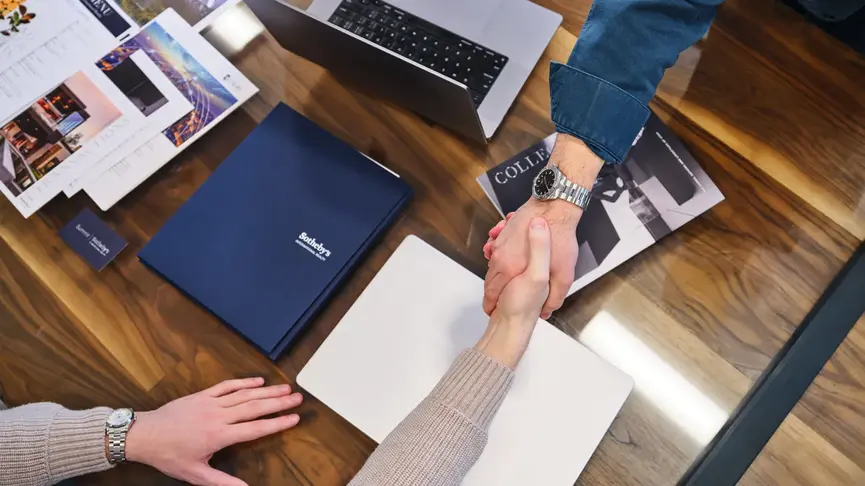 realtors shaking hands