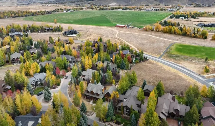 homes in Willow Creek Estates